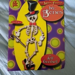 Mr. Bones' Body and Costumes